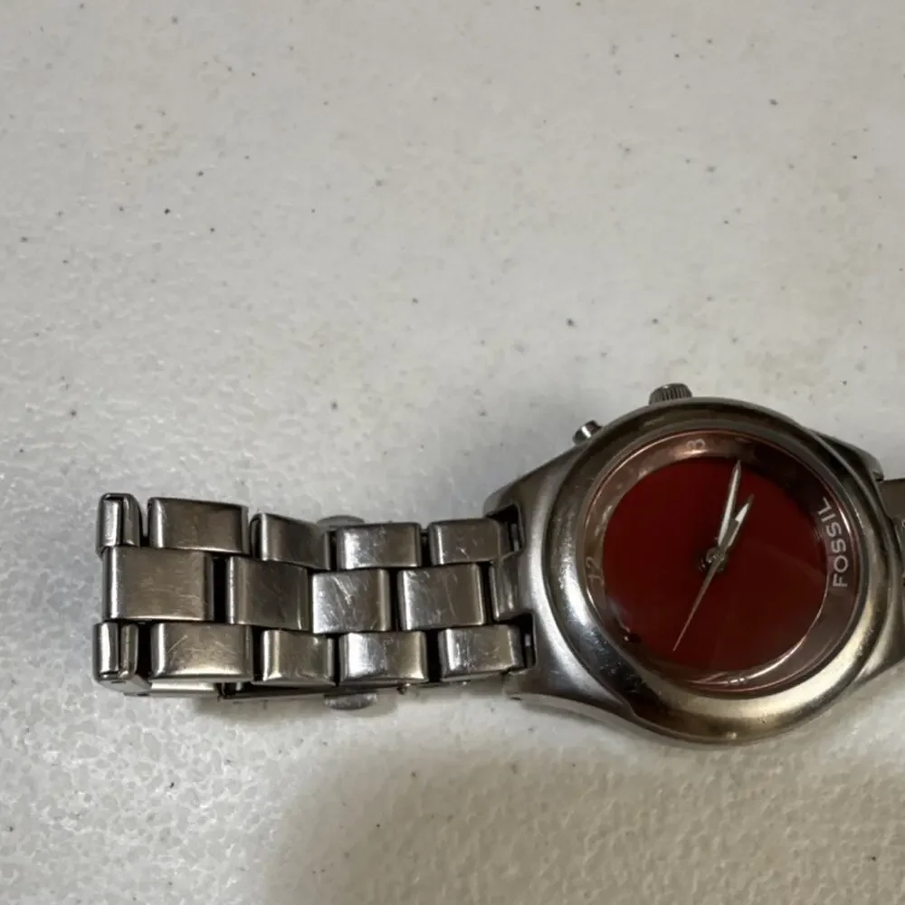 Men’s Fossil Kaleido L12092 Red/OU Dial 38mm Case 5.75” Band New Batteries (G2)